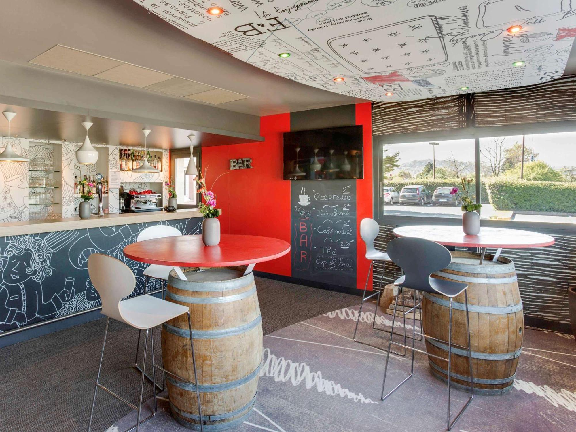 Ibis Pau Lescar Hotel Exterior photo
