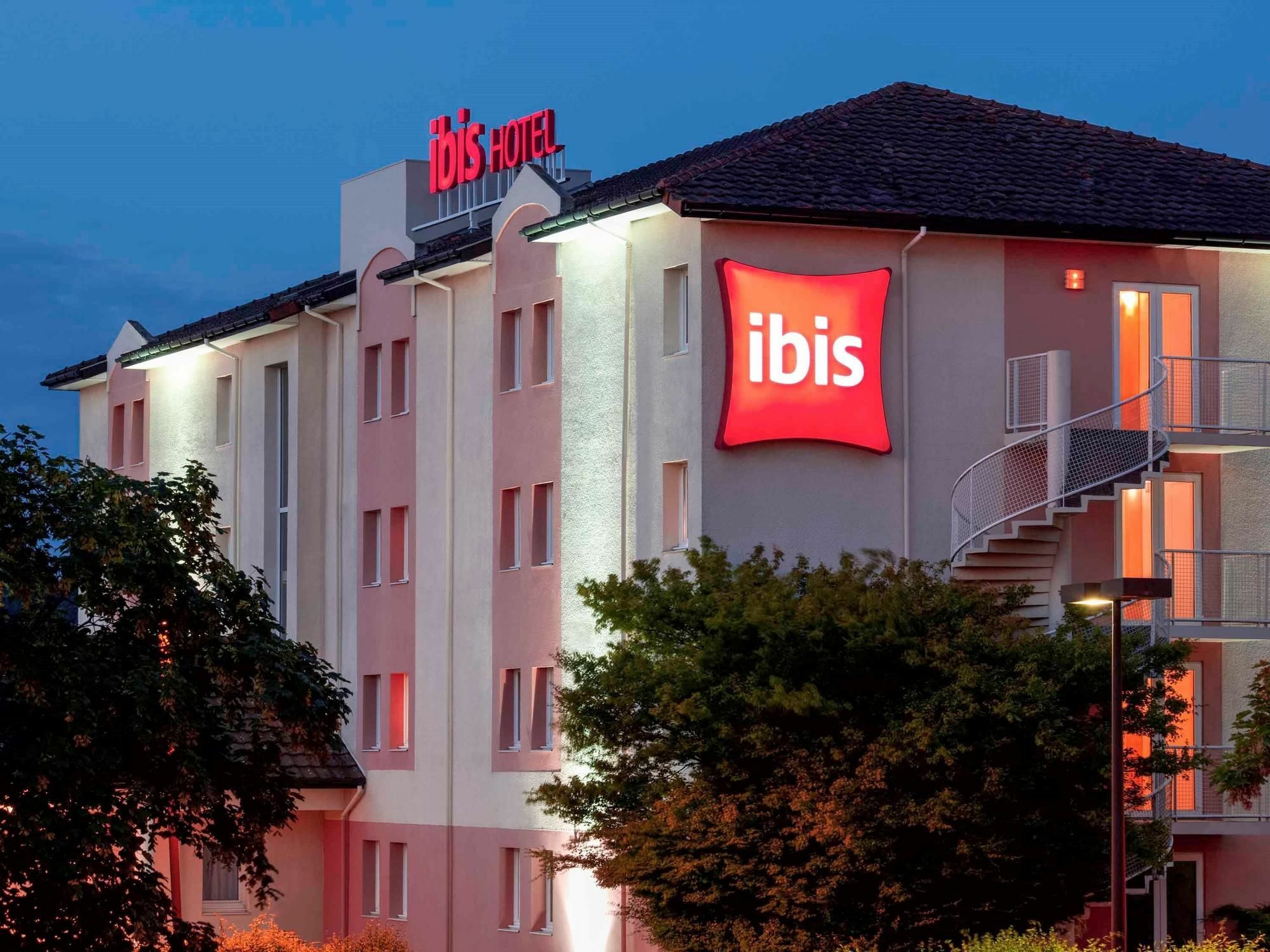 Ibis Pau Lescar Hotel Exterior photo