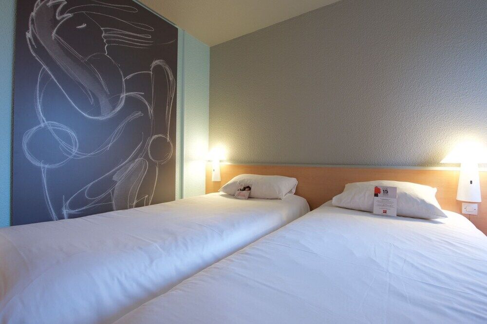Ibis Pau Lescar Hotel Exterior photo